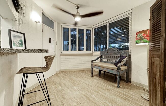 Pet Friendly Gold Coast Condo Fronting the Ocean