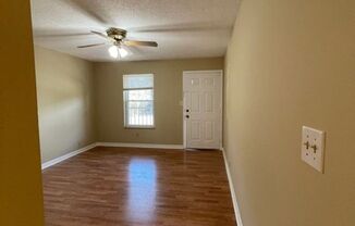 2 beds, 1 bath, $1,200