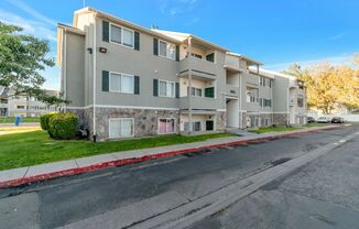 3 beds, 2 baths, $1,500, Unit Unit #22