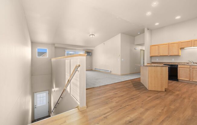 2 beds, 2 baths, 1,210 sqft, $1,425, Unit 3333-B