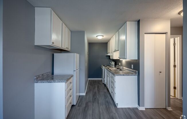 2 beds, 1 bath, 750 sqft, $1,349, Unit 1624-2B