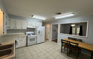 3 beds, 1 bath, $1,300