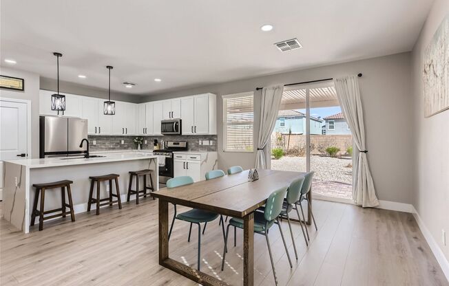 Fully Furnished Short/Long Term Rental