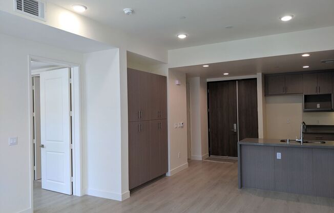 Monterey Bay Square (#308)