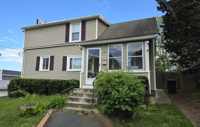 70 ALBERTINA ST