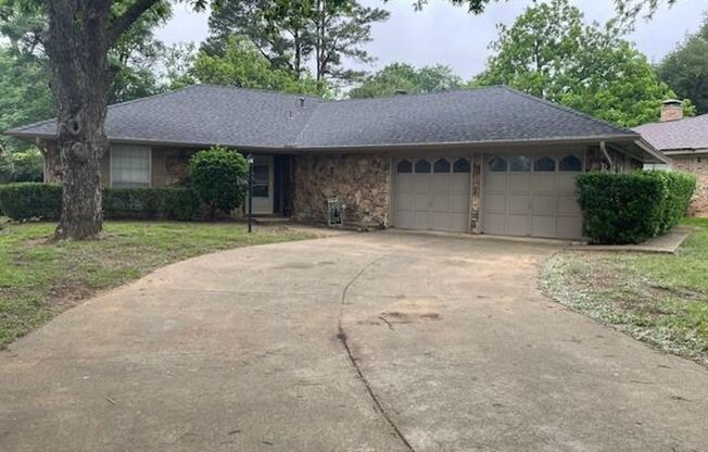 1706 Princeton Dr