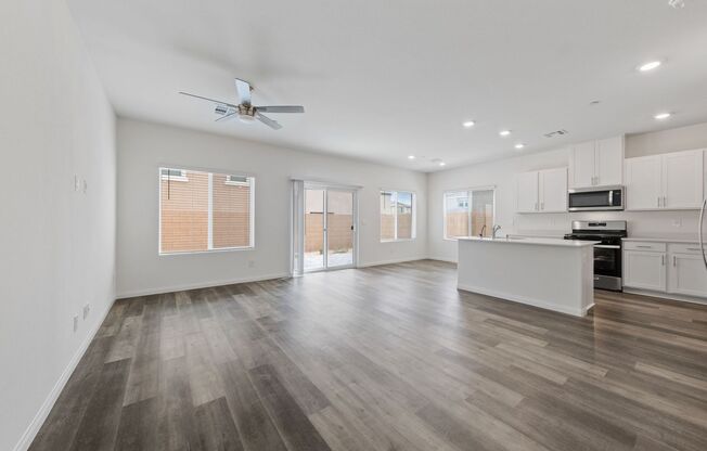 Brand New 3 Bedroom + Loft Home in Cadence – Henderson’s Premier Master Plan!