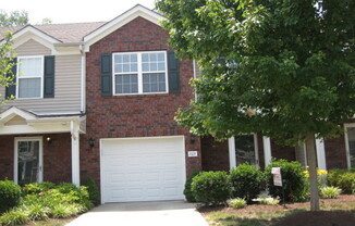 Townhome close to Priest Lake in Donelson