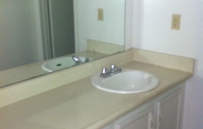 Studio, 1 bath, 415 sqft, $695, Unit 1205