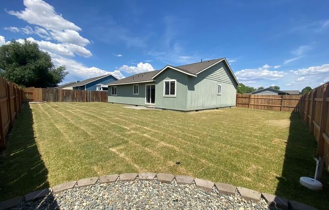 3 Bed 2 Bath Home for Rent!