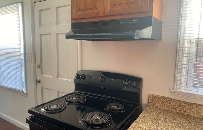 1 bed, 1 bath, 564 sqft, $1,050, Unit 4532-01