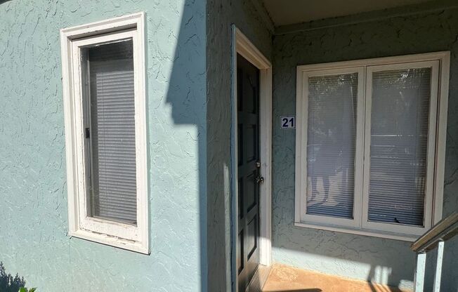 1 bedroom condo for $1050(1st floor)  Close to South Park and Pineville