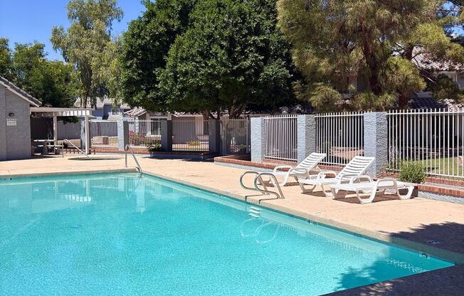 3 beds, 2.5 baths, $2,050, Unit # 1159