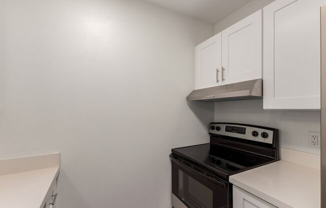 1 bed, 1 bath, 680 sqft, $1,200, Unit 307