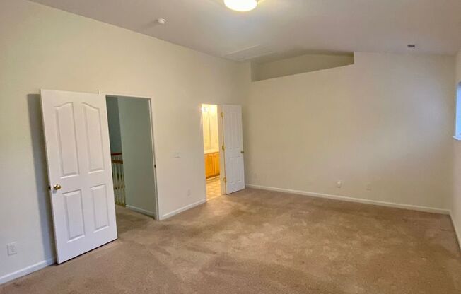 3BR/2.5BA Townhouse in Ballantyne