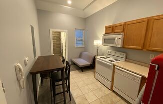 1 bed, 1 bath, $1,295