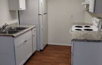 2 beds, 1 bath, 725 sqft, $2,095, Unit #9