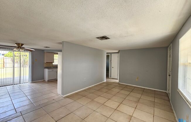 2 bedroom, 1 bath, 1 car garage house for rent in Port Richey - Available NOW