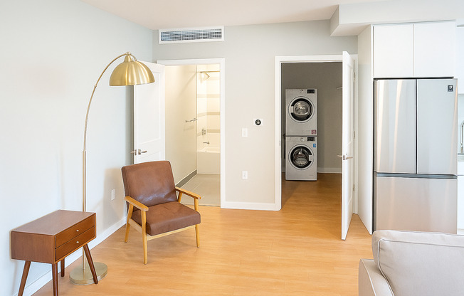 Studio, 1 bath, 504 sqft, $2,795, Unit 221