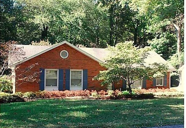 4824 FARM POND LN