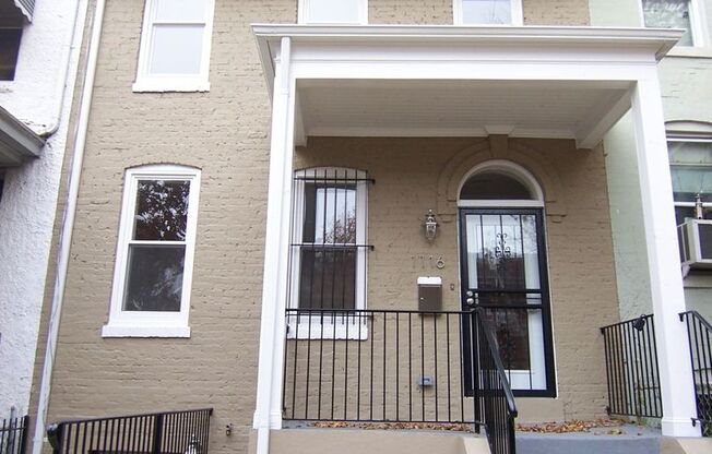 Large 3BR/2.5BA with yard and parking H Street NE, NOMA, Gallaudet University