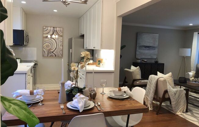 2 beds, 1.5 baths, 1,000 sqft, $3,595, Unit 08