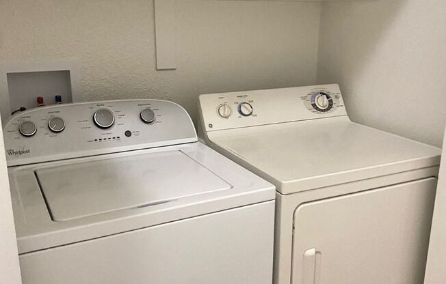 3 beds, 2.5 baths, $1,895