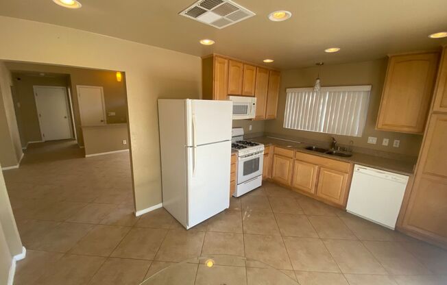 Silverado Ranch Area: Delightful single story 3 bed/2 bath home with tile flooring throughout!