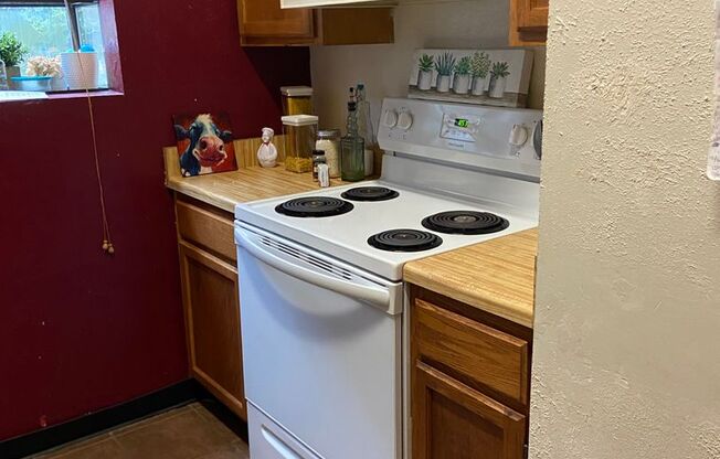 2 beds, 2 baths, $1,200