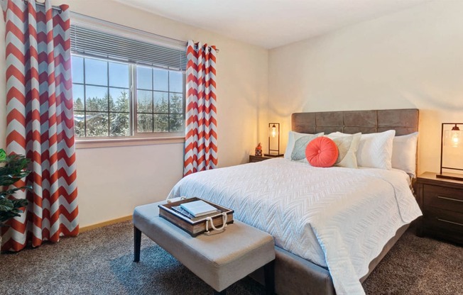 apartment-redcurtains1100x700(1)