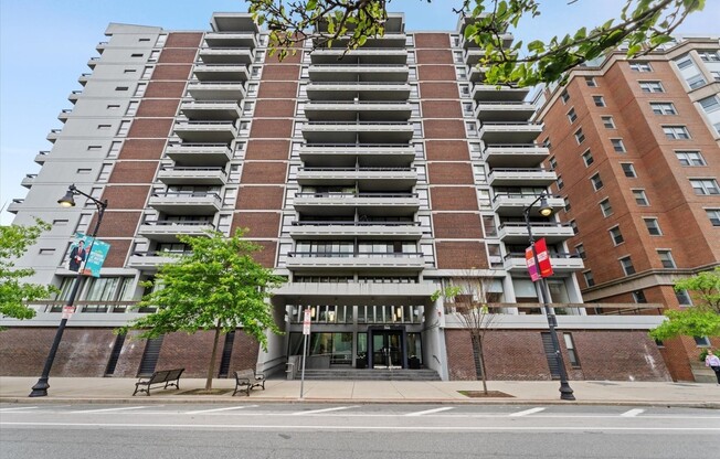 1 bed, 1 bath, 850 sqft, $3,500, Unit 703