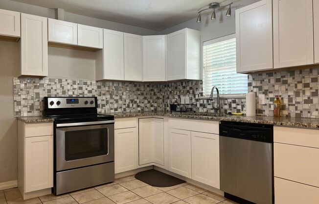 1518 S Taylor St., Little Rock AR 72204 - Wonderfully updated 3br 2ba near UALR