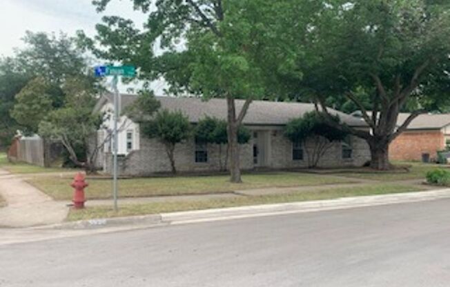 4/2/2 North Richland HIlls