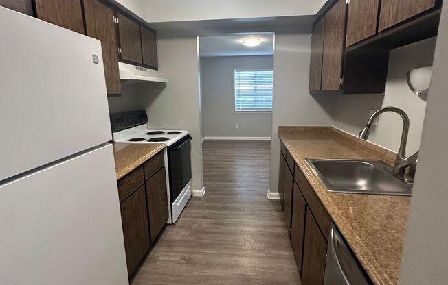 1 bed, 1 bath, 842 sqft, $1,130, Unit D103