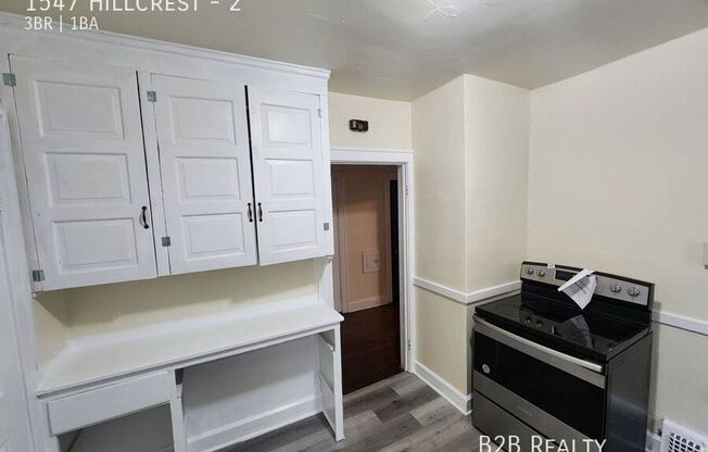1547 HILLCREST