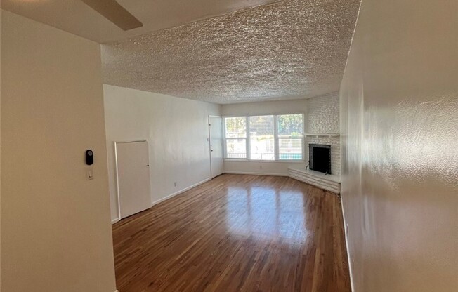 1 bed, 1 bath, 633 sqft, $3,100