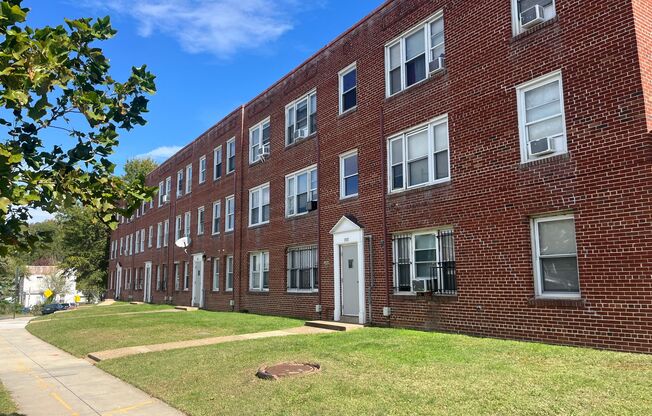 1101 - 1113 19th St NE