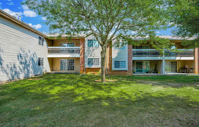 Exterior of Knoxville Pointe