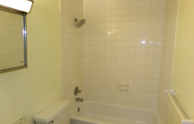 2 beds, 2 baths, $900