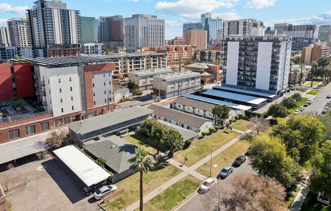 829 N 4th Ave