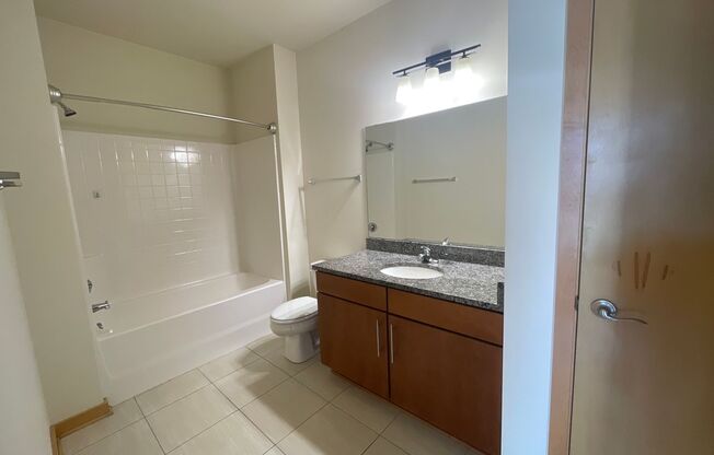 1 bed, 1 bath, 900 sqft, $1,795, Unit 522