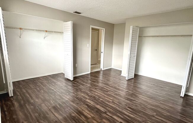 1 bed, 1 bath, 710 sqft, $1,295, Unit 102