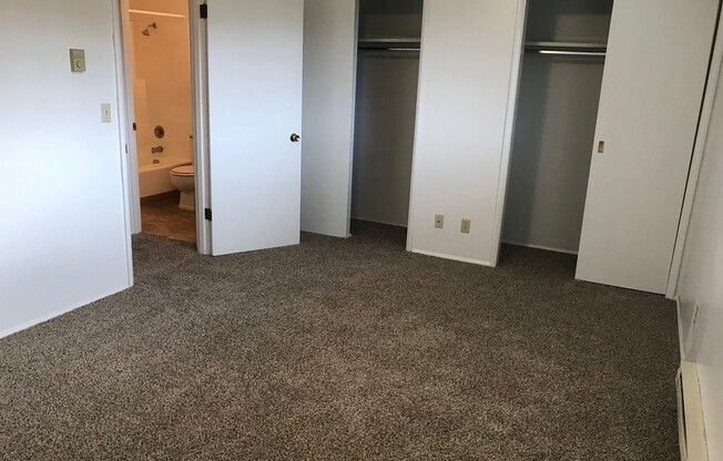 1 bed, 1 bath, 700 sqft, $1,225, Unit 30