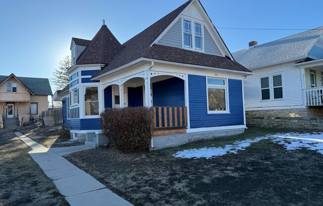 5bed 2bath Victorian Home