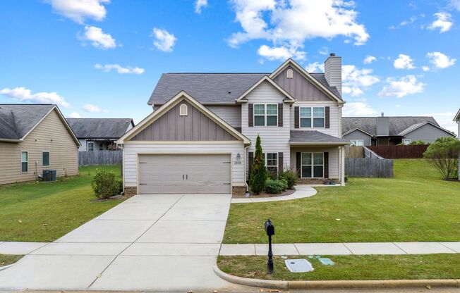 4 beds, 3 baths, $2,400