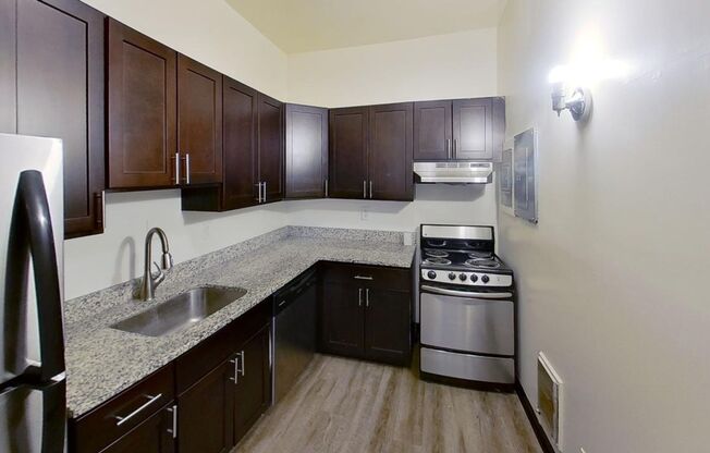 2 beds, 1 bath, 764 sqft, $1,499, Unit 107-4B