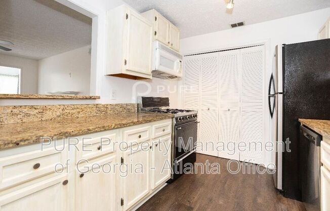 2408 COUNTRY PARK DR SE