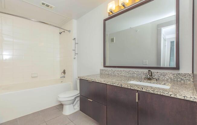 1 bed, 1 bath, 721 sqft, $1,475