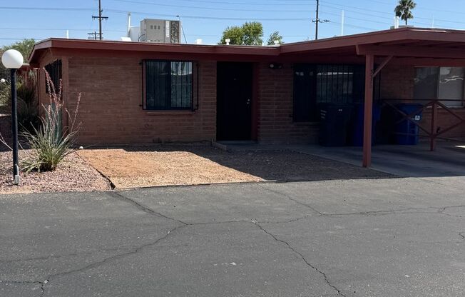 Charming 3 bedroom 2.bath with yard