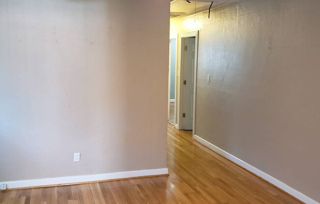 3 beds, 2 baths, $2,500